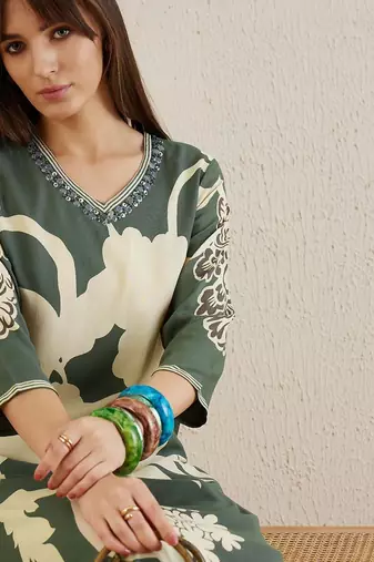 Green Floral Printed Sequinned V-Neck Straight Kurta With Salwar