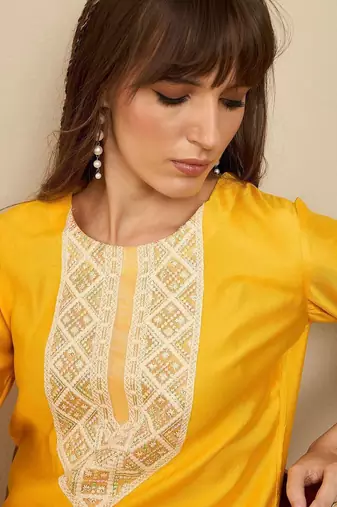Floral Embroidered Sequinned Liva Straight Kurta With Trousers