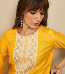 Floral Embroidered Sequinned Liva Straight Kurta With Trousers