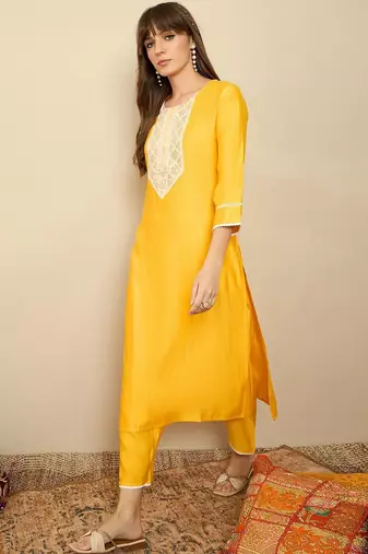 Floral Embroidered Sequinned Liva Straight Kurta With Trousers