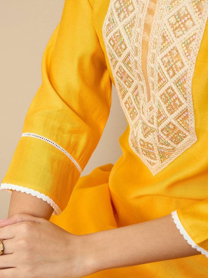 Floral Embroidered Sequinned Liva Straight Kurta With Trousers