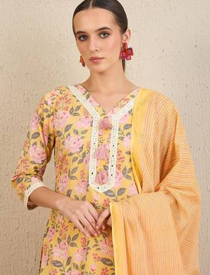Floral Printed Thread Work Pure Cotton Straight Kurta With Trousers & Dupatta 1