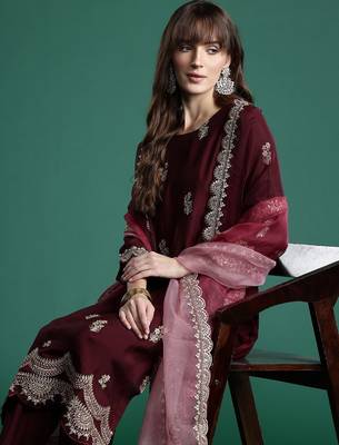 Floral Embroidered Sequinned Kurta With Trousers & Dupatta 1