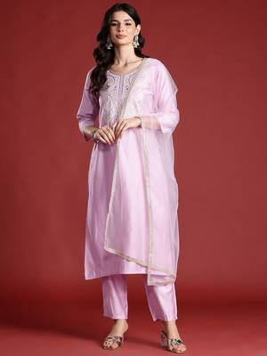 Ethnic Motifs Embroidered Thread Work Liva Kurta with Trousers & Dupatta 5