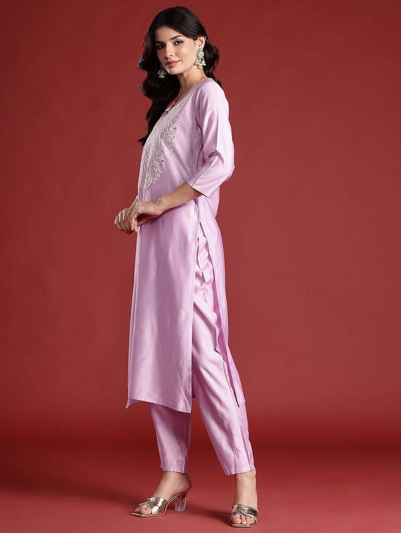 Ethnic Motifs Embroidered Thread Work Liva Kurta with Trousers & Dupatta