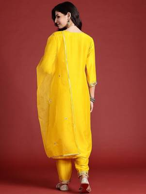 Ethnic Motifs Embroidered Sequinned Kurta With Trousers & Dupatta 7
