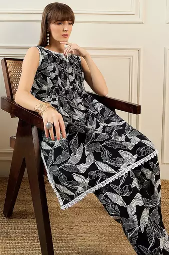 Women Floral Printed Regular Pure Cotton Kurta with Trousers