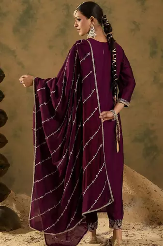 Women Ethnic Motifs Embroidered Regular Kurta with Trousers & With Dupatta