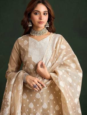 Women Regular Kurta with Trousers & With Dupatta 1
