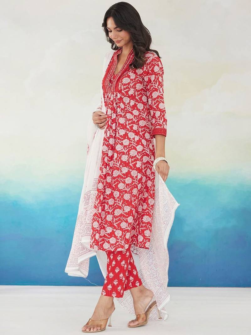 Floral Printed Pleated Beads and Stones Pure Cotton Kurta With Trousers & Dupatta