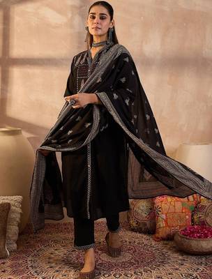 Women Ethnic Motifs Printed Regular Thread Work Pure Cotton Kurta with Trousers & With Dupatta 1