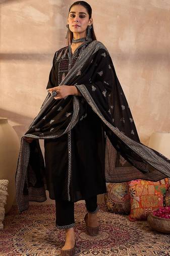 Women Ethnic Motifs Printed Regular Thread Work  Cotton Kurta with Trousers & With Dupatta
