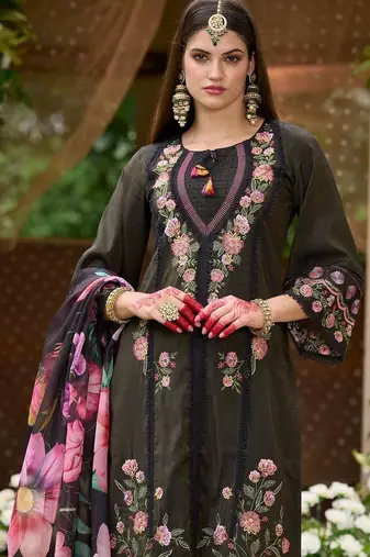 Women Floral Embroidered Regular Thread Work Kurta with Trousers & With Dupatta