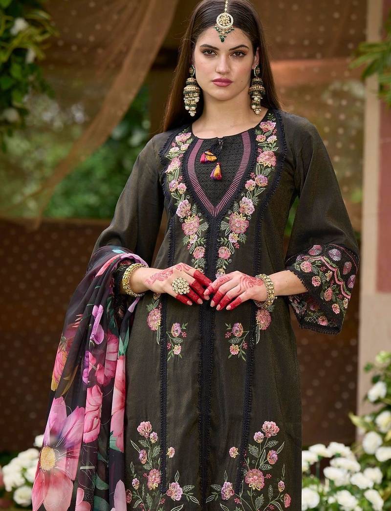 Women Floral Embroidered Regular Thread Work Kurta with Trousers & With Dupatta