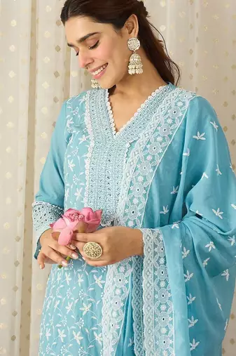 Women Ethnic Motifs Embroidered Regular Thread Work Pure Cotton Kurta with Trousers & With Dupatta