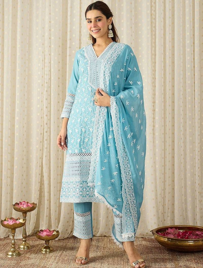 Women Ethnic Motifs Embroidered Regular Thread Work Pure Cotton Kurta with Trousers & With Dupatta