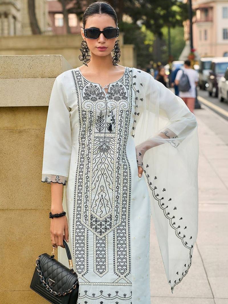 Women Ethnic Motifs Embroidered Regular Thread Work Kurta with Trousers & With Dupatta