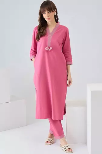 Women Regular Thread Work Kurta with Trousers