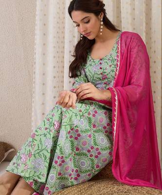 Women Floral Printed Panelled Pure Cotton Kurta with Trousers & With Dupatta 5