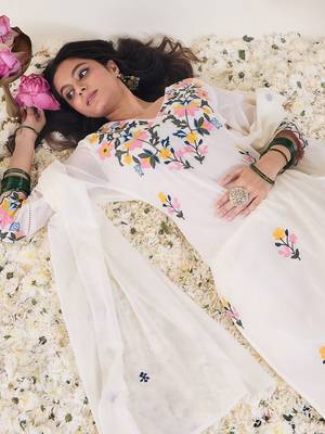 Floral Embroidered V-Neck Thread Work Pure Cotton Kurta & Trousers With Dupatta 1