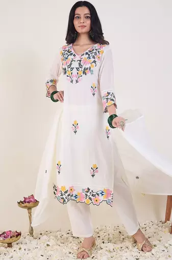 Floral Embroidered V-Neck Thread Work Pure Cotton Kurta & Trousers With Dupatta