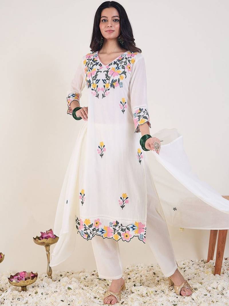 Floral Embroidered V-Neck Thread Work Pure Cotton Kurta & Trousers With Dupatta