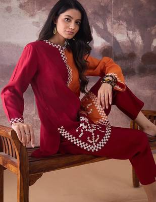 Geometric Thread Work Round Neck Straight Kurta With Trouser 6