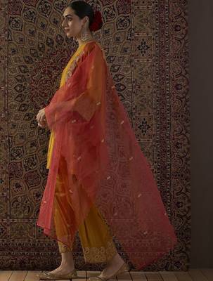 Ethnic Motifs Embroidered Thread Work Kurta With Patiala & Dupatta 3