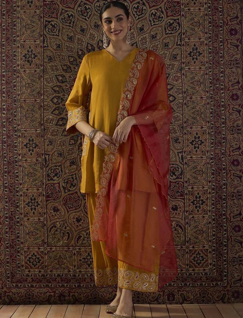 Ethnic Motifs Embroidered Thread Work Kurta With Patiala & Dupatta