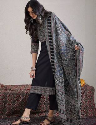 Ethnic Motifs Printed Mirror Work Pure Cotton Kurta With Trousers & Dupatta 3