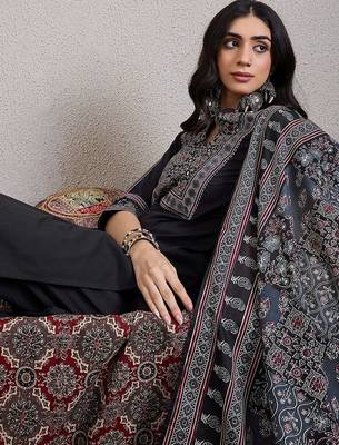 Ethnic Motifs Printed Mirror Work Pure Cotton Kurta With Trousers & Dupatta 6