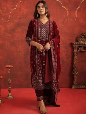 Women Ethnic Motifs Embroidered Kurta with Trousers & Dupatta 1