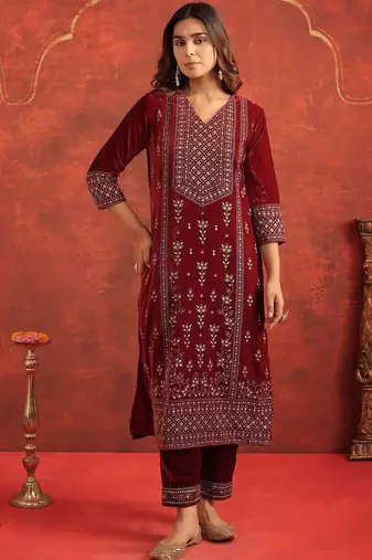 Women Ethnic Motifs Embroidered Kurta with Trousers & Dupatta