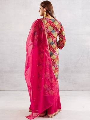 Women Ethnic Motifs Printed Kurta with Palazzos & Dupatta 4