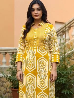 Women Geometric Printed Cotton Kurta with Trousers 2