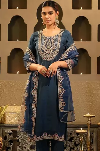 Women Ethnic Motifs Embroidered Kurta with Trousers & Dupatta