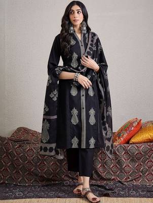 Women Ethnic Motifs Embroidered Cotton Kurta with Trousers & Dupatta 2