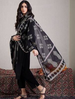 Women Ethnic Motifs Embroidered Cotton Kurta with Trousers & Dupatta 3