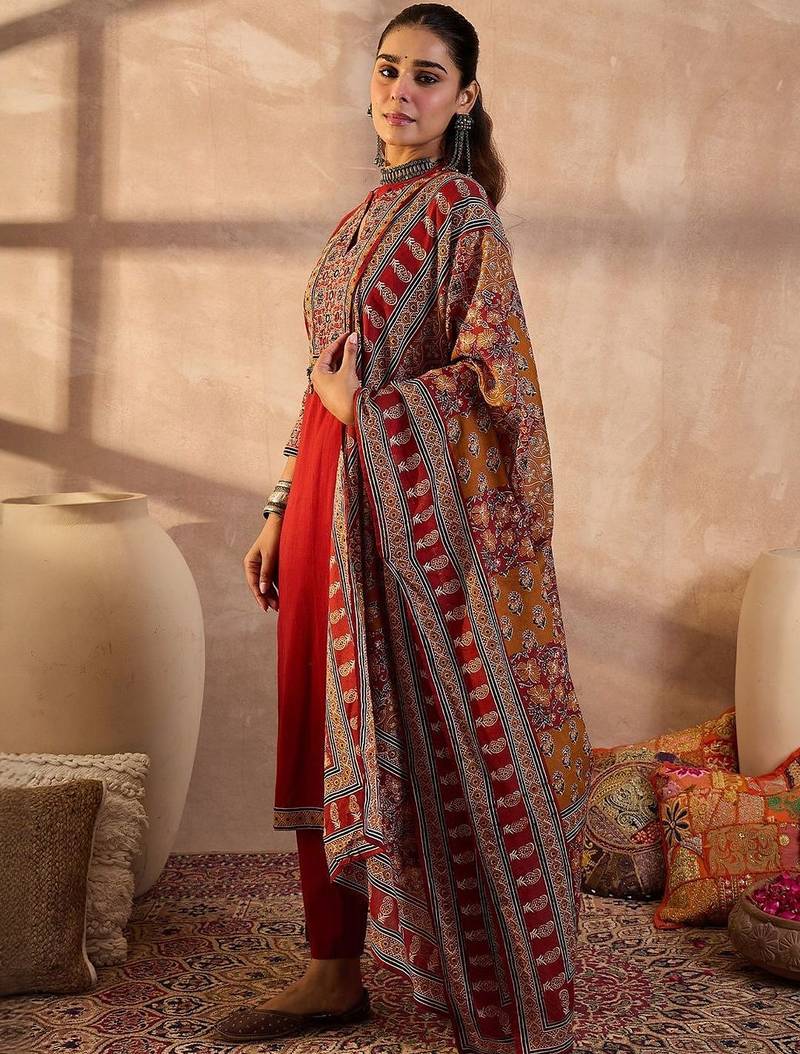 Women Ethnic Motifs Embroidered Cotton Kurta with Trousers & With Dupatta