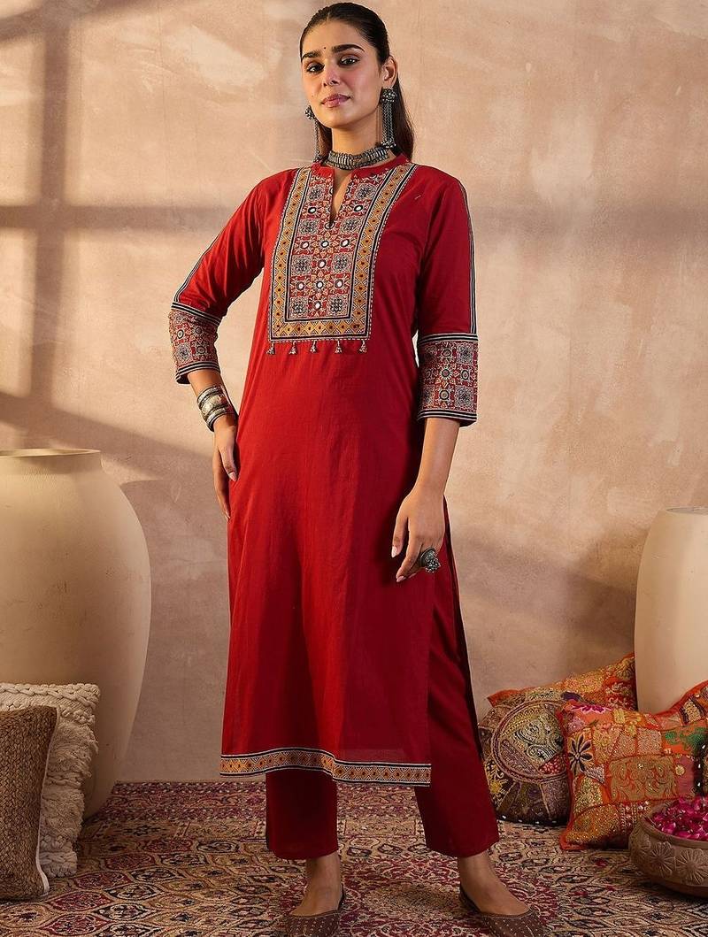 Women Ethnic Motifs Embroidered Cotton Kurta with Trousers & With Dupatta