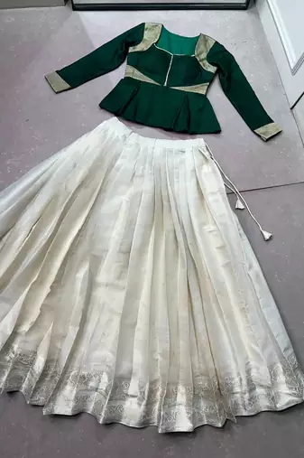 Women's Kanchipuram Zari Woven free size Lehenga and Satin silk blend Top Set