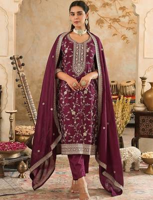 Floral Embroidered Kurta With Trouser & With Dupatta 1