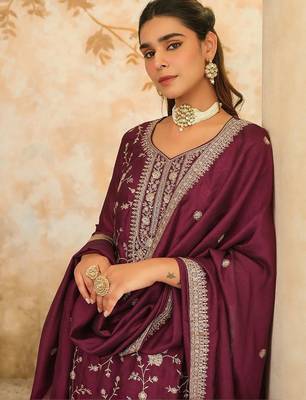 Floral Embroidered Kurta With Trouser & With Dupatta 2