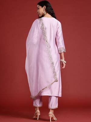 Women Ethnic Motifs Embroidered Regular Liva Kurta with Trousers & Dupatta 4