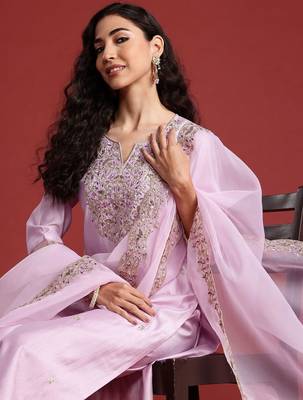Women Ethnic Motifs Embroidered Regular Liva Kurta with Trousers & Dupatta 6