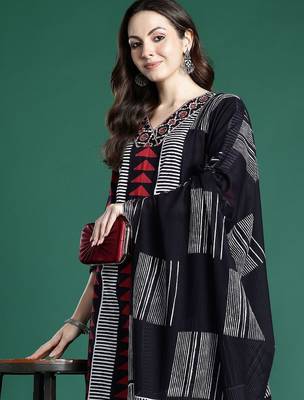 Geometric Printed Straight Pure Cotton Kurta With Trouser And Dupatta 2
