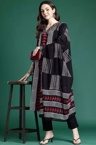 Geometric Printed Straight Pure Cotton Kurta With Trouser And Dupatta