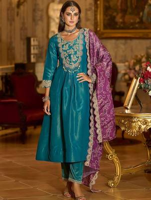 Women Ethnic Motifs Embroidered Regular A-Line Kurta with Trousers & Dupatta 3