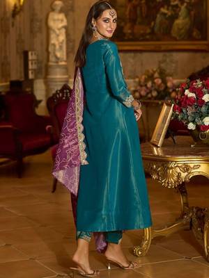 Women Ethnic Motifs Embroidered Regular A-Line Kurta with Trousers & Dupatta 4