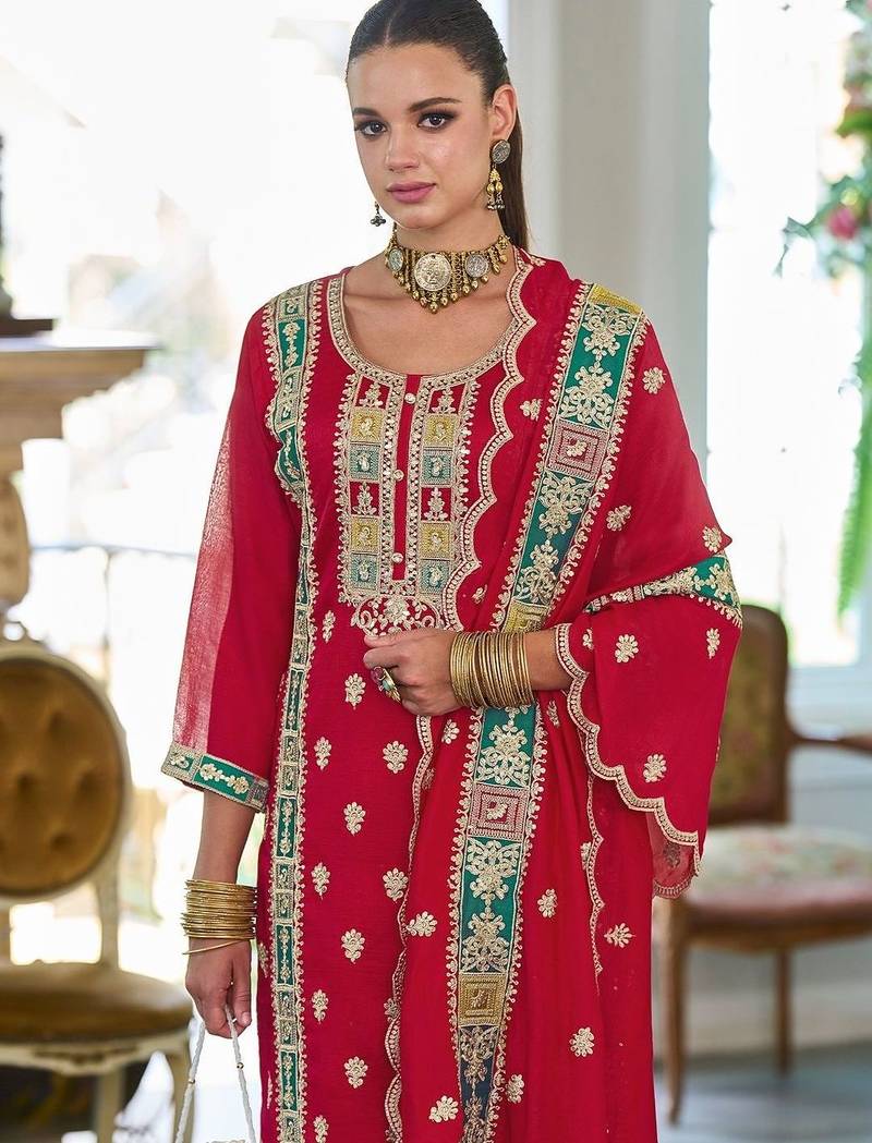 Ethnic Motifs Embroidered Sequinned Kurta with Trousers & With Dupatta
